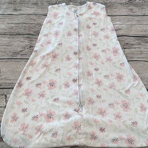 Halo White SleepSack with Subtle Pink Floral Accents Size Medium 6-12 Months